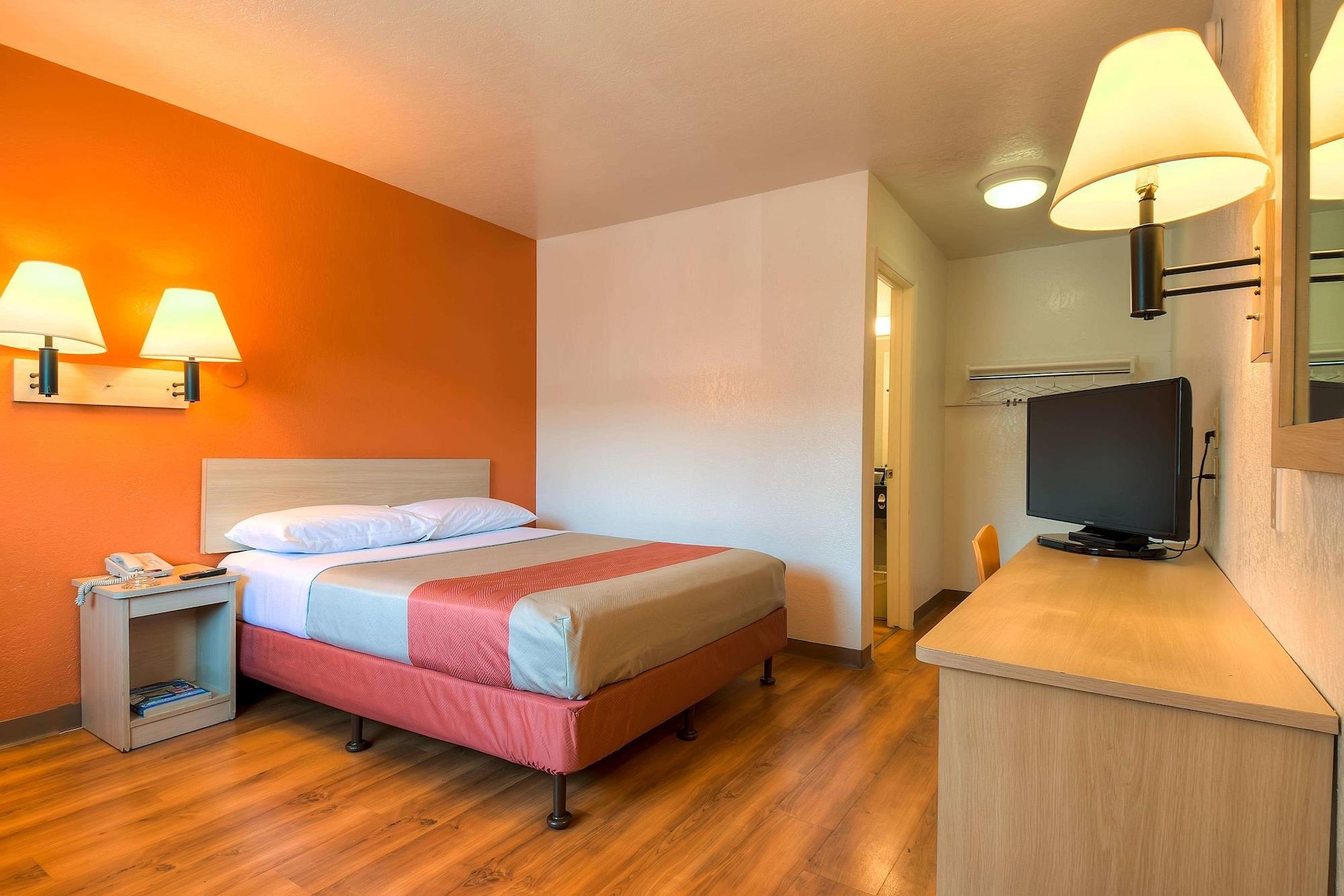 Motel 6-Westminster, Ca - South - Long Beach Area Eksteriør billede