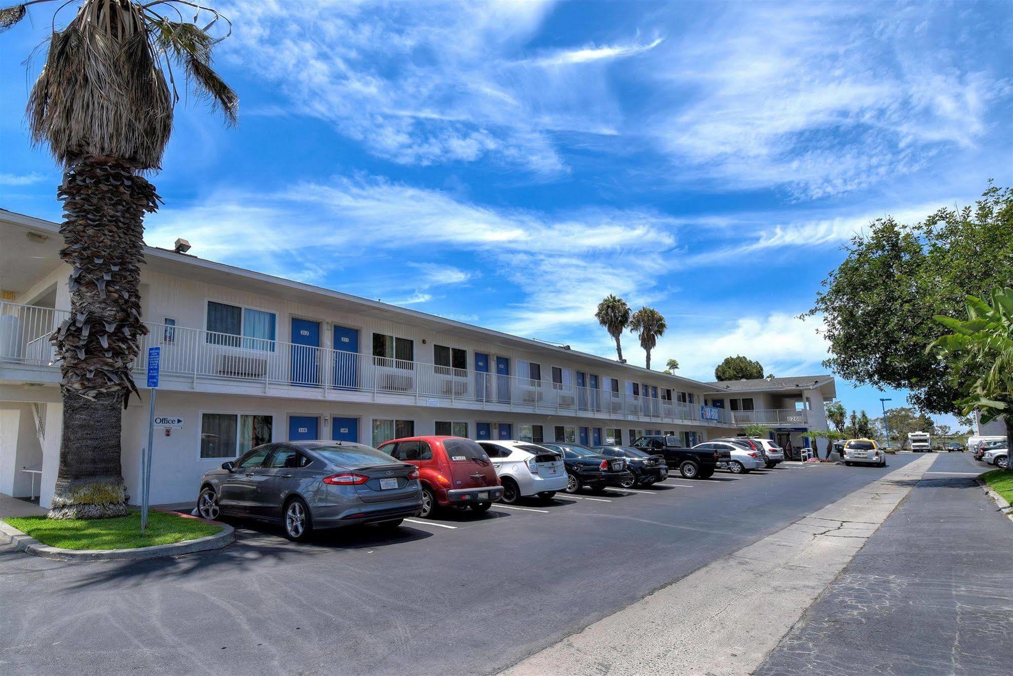 Motel 6-Westminster, Ca - South - Long Beach Area Eksteriør billede