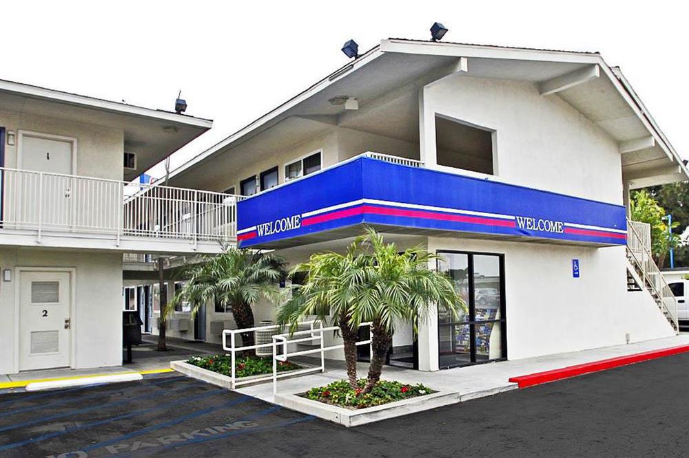 Motel 6-Westminster, Ca - South - Long Beach Area Eksteriør billede